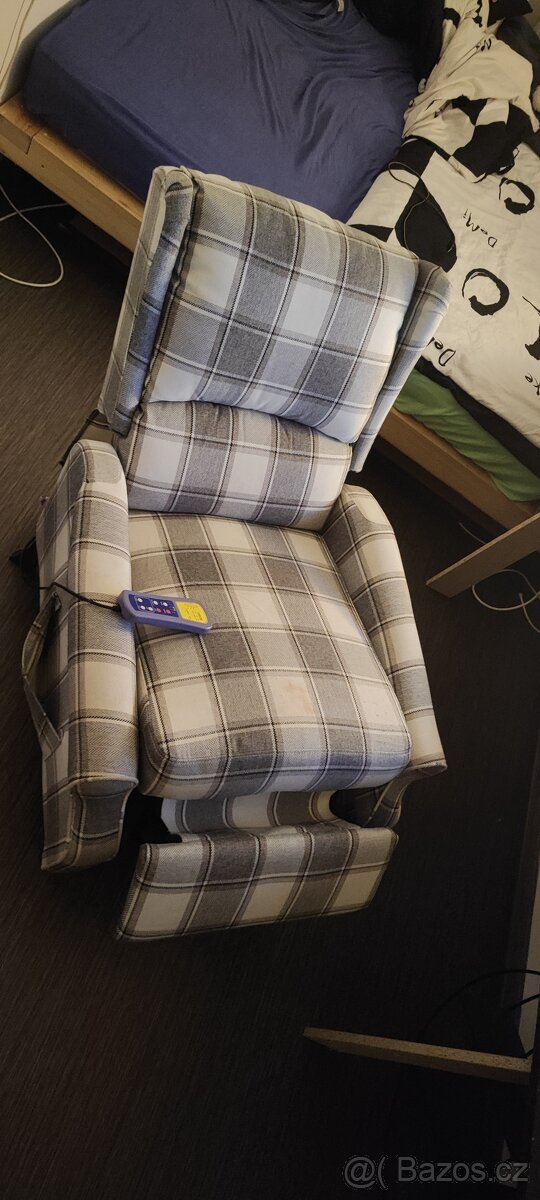 Křeslo masážní - 2