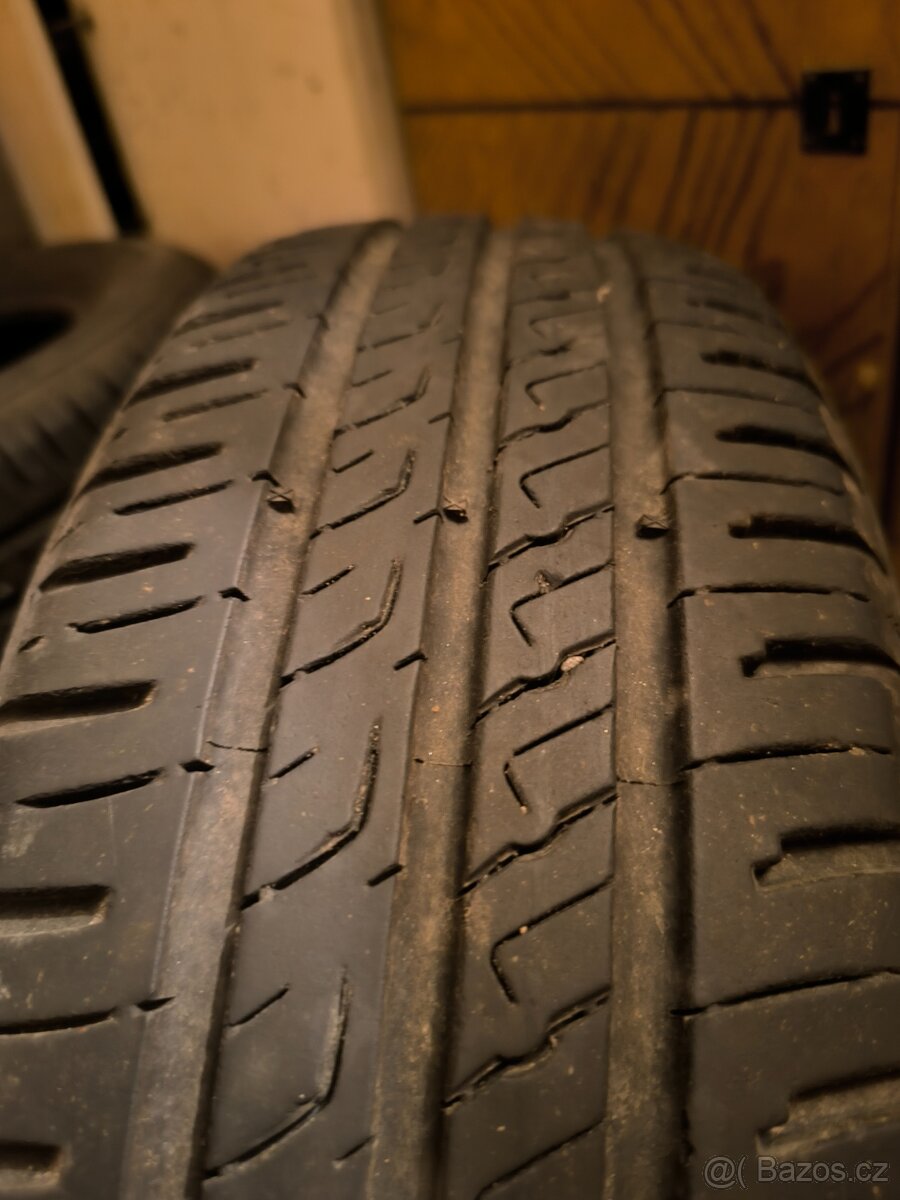 Sada letních pneu 185/65 R15 - 2
