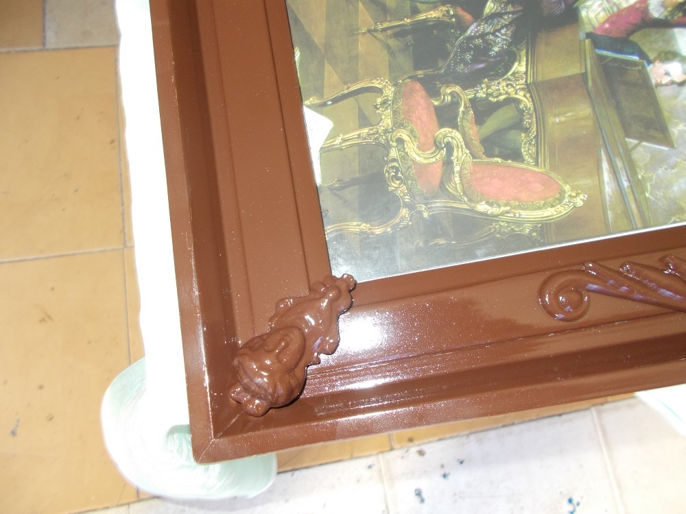 Obraz v hnědém rámu - 2