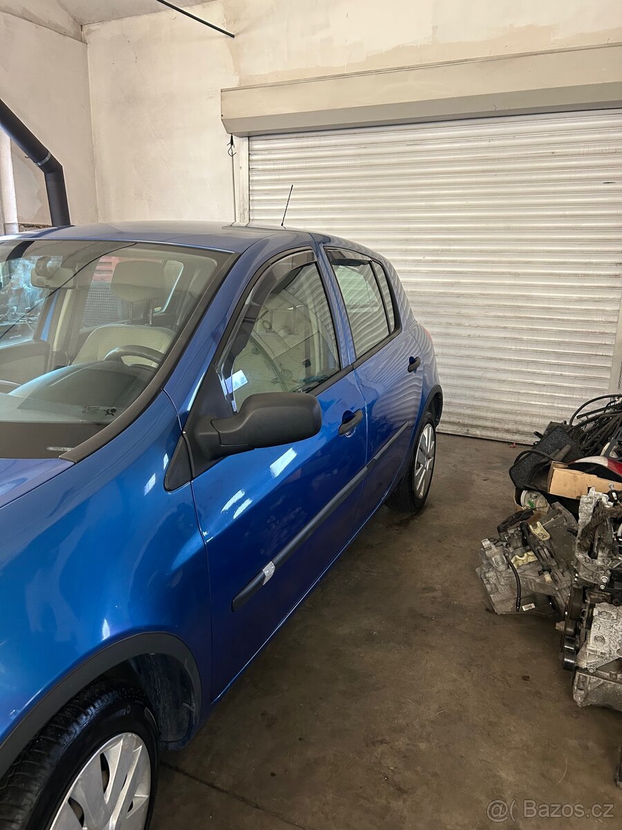 Renault Clio 3 - 2