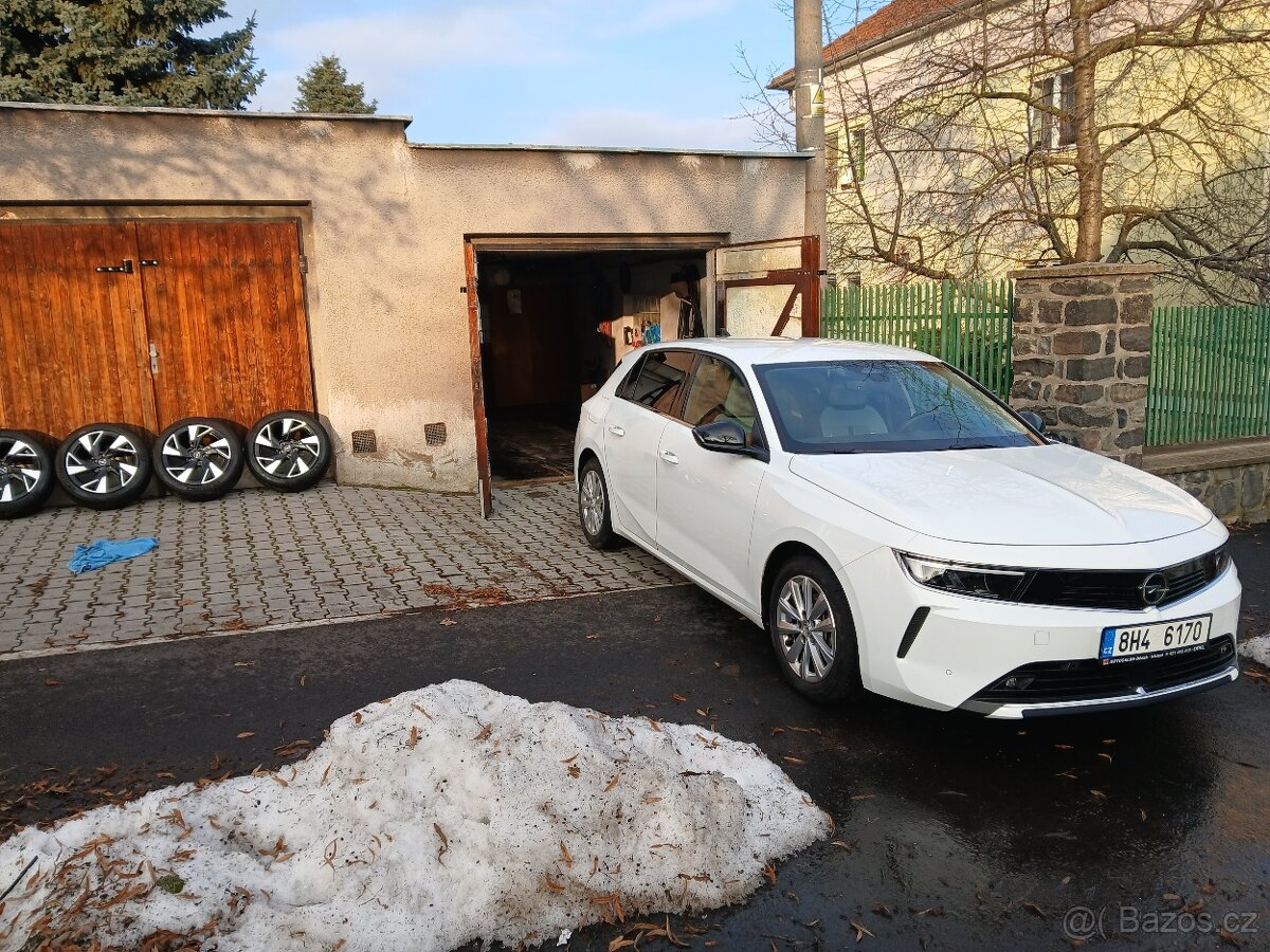 Prodám Opel Astra L - 2