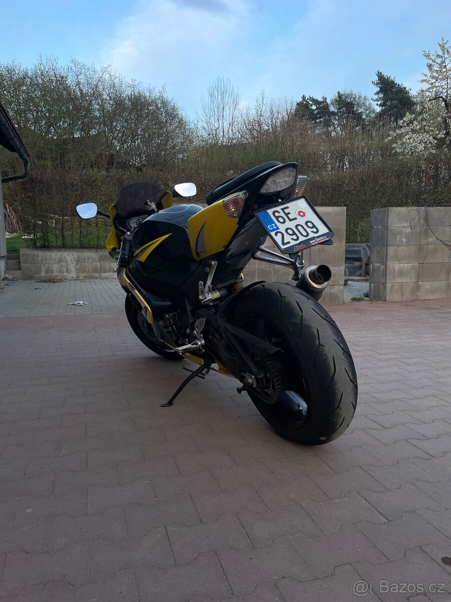 SUZUKI GSXR 1000 K6 - 2