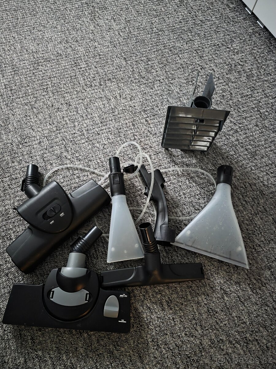 Bosch víceúčelový vysavač - 2