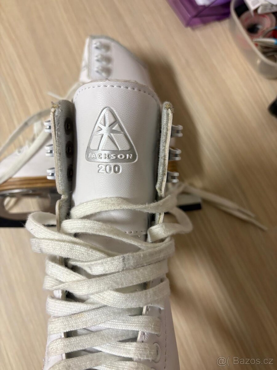 Krasobrusle Jakson - 2