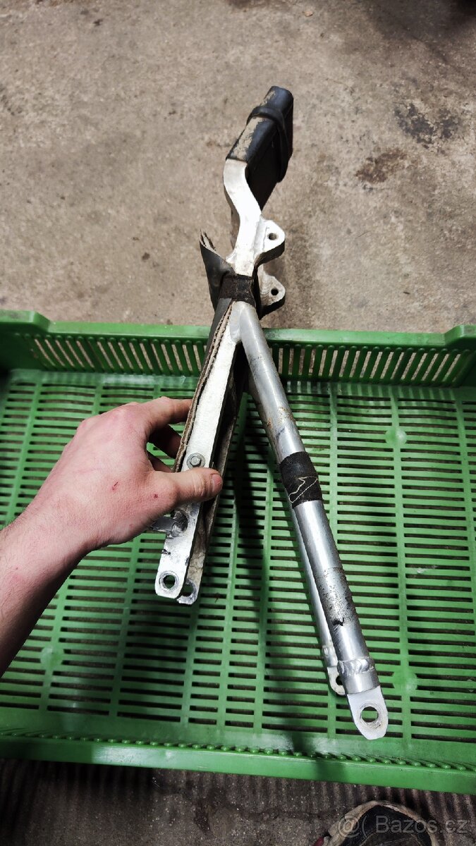 Ycf SP2 podsedlovka. - 2