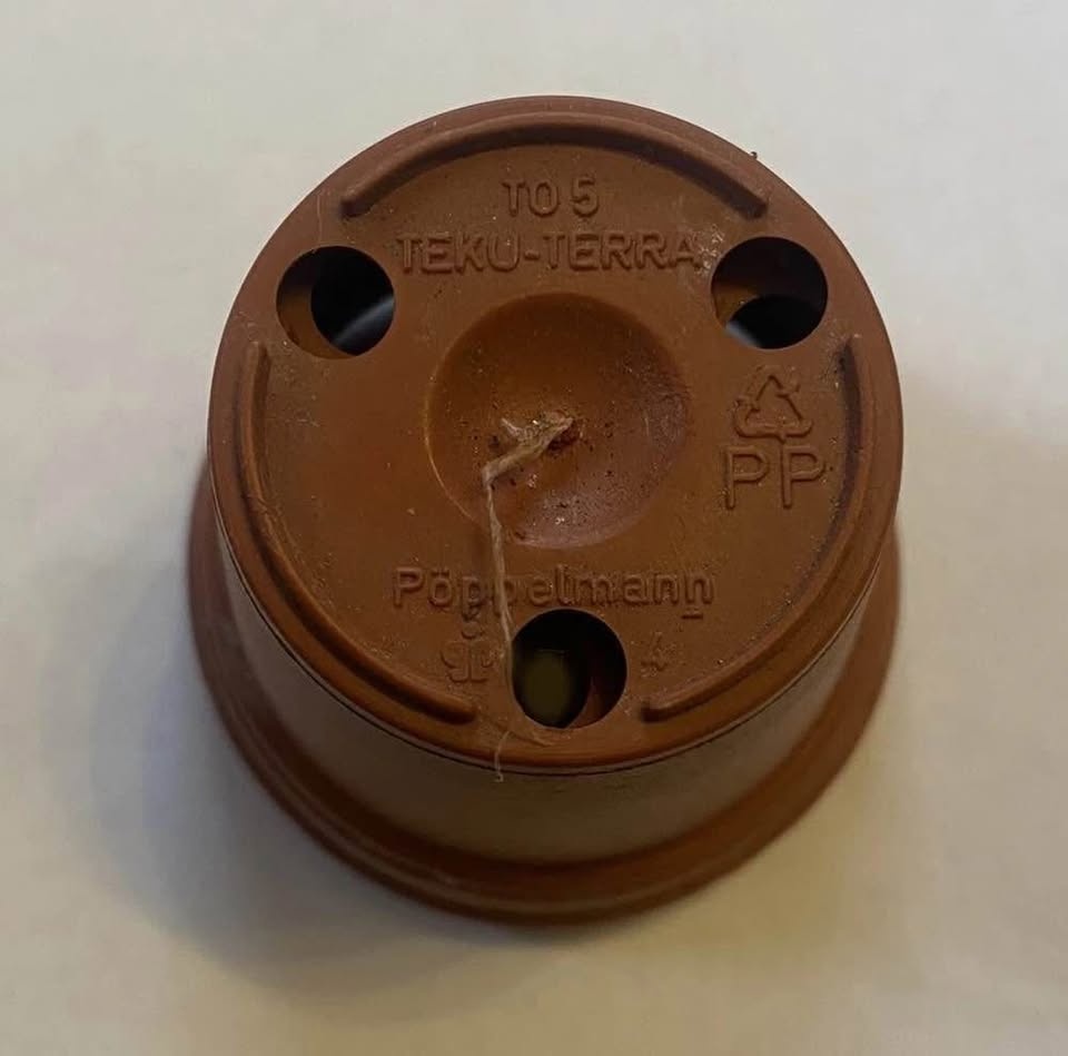 Plastové kulaté i hranaté kvetinacky TEKU-TERA - 2