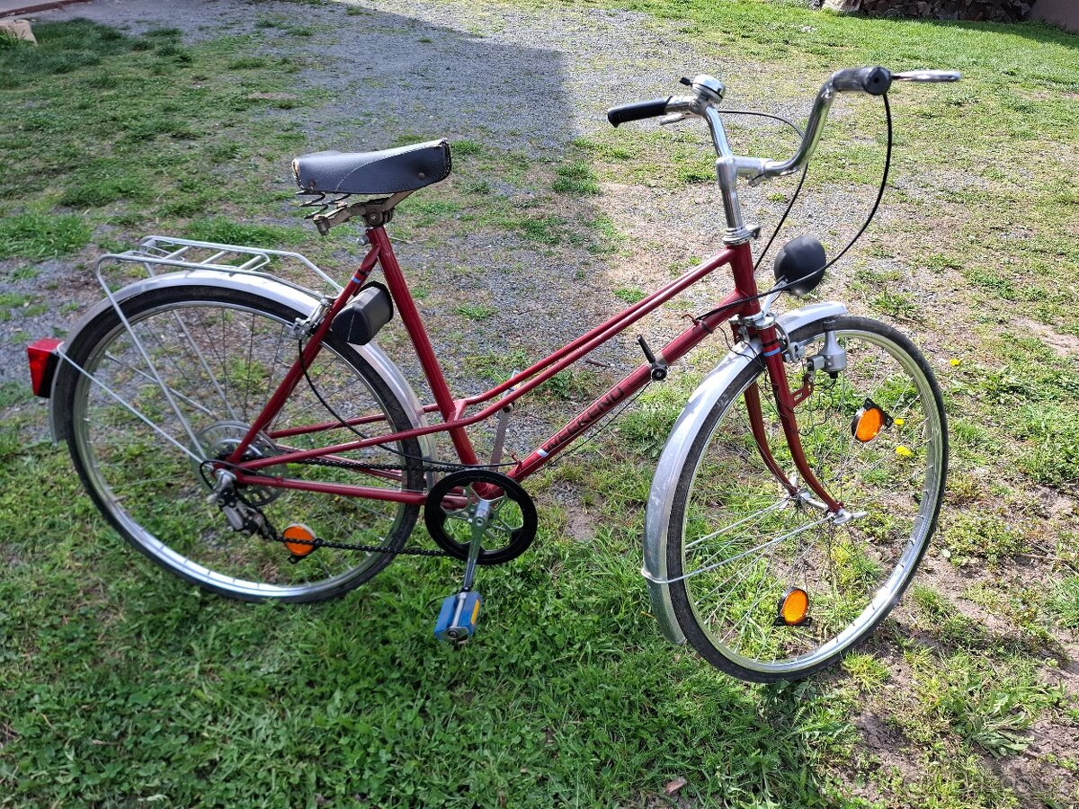 Dámské kolo TDV Weekend - Czechoslovakia - 2