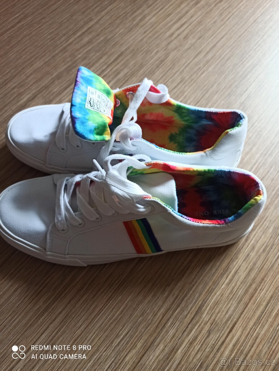 Tenisky bílé s potiskem - 2