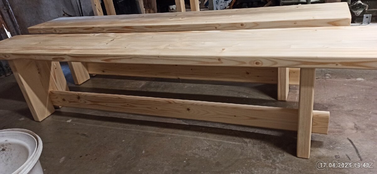 Masivní lavička - 2