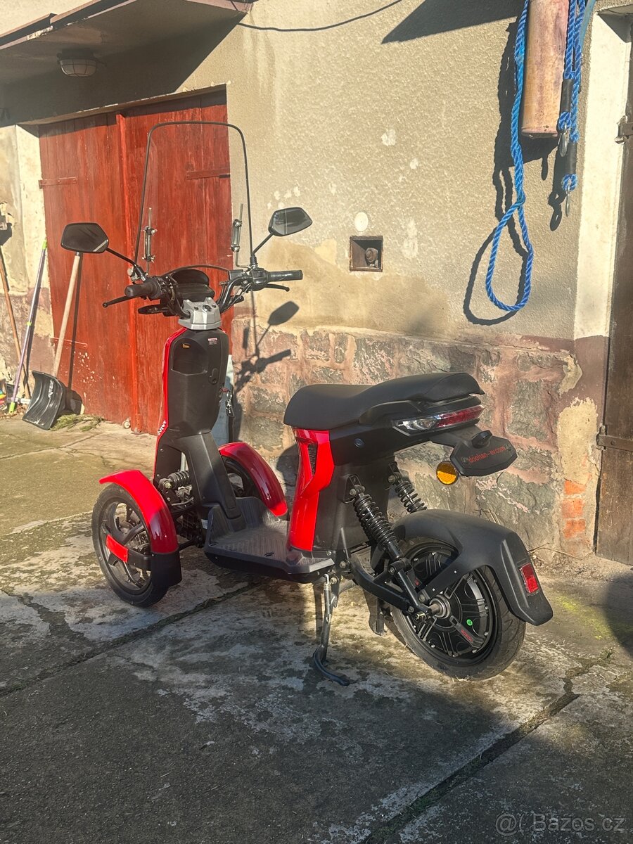Elektrická tříkolka Doohan itango - 2