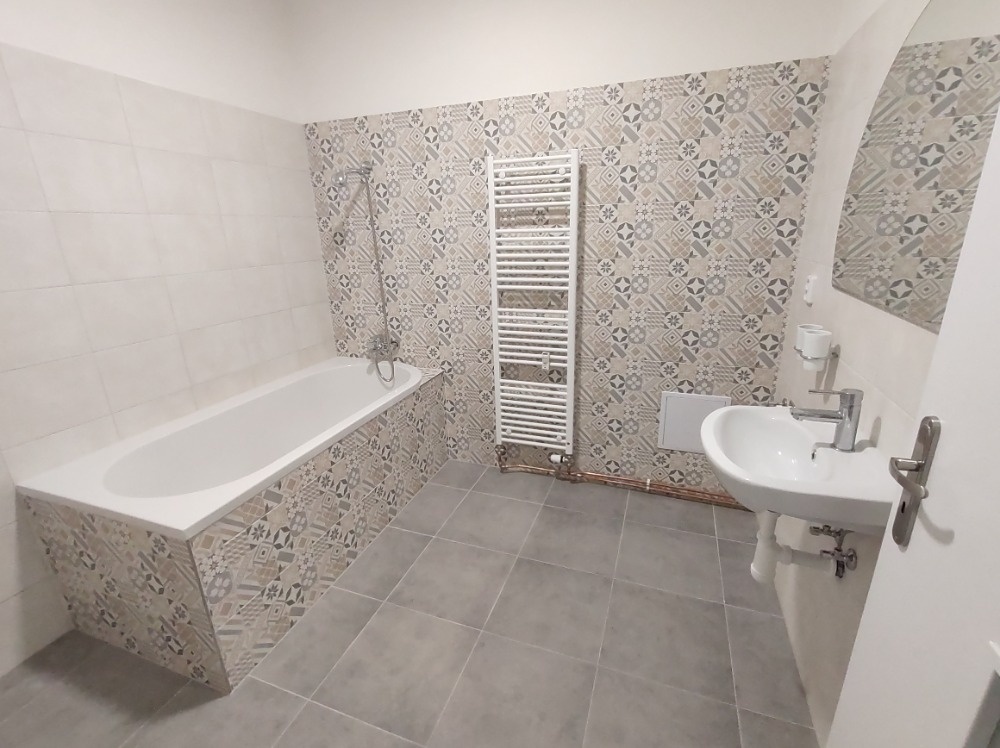 Pronájem bytu Moderní byt 61 m2 + TERASA 15 m2 - 2