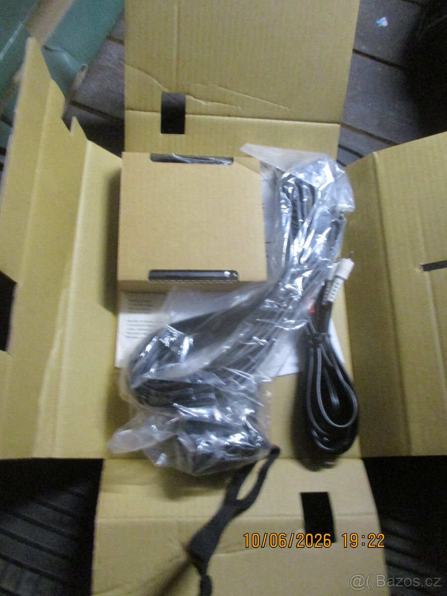 PRODÁM AUTORADIO S CD A DVD A USB ROK - 2