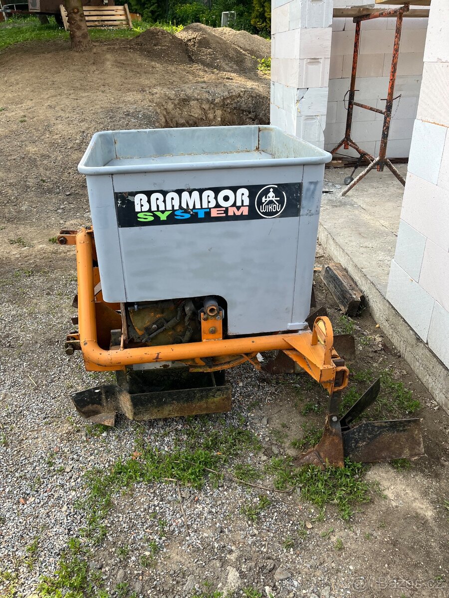 Sazeč brambor - 2