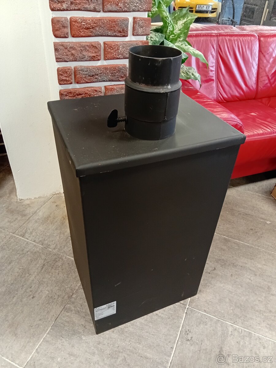 Prodám NOVÁ krbová kamna Prity 9kw - 2