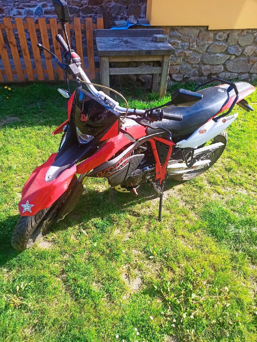 Yuki 125 ccm
