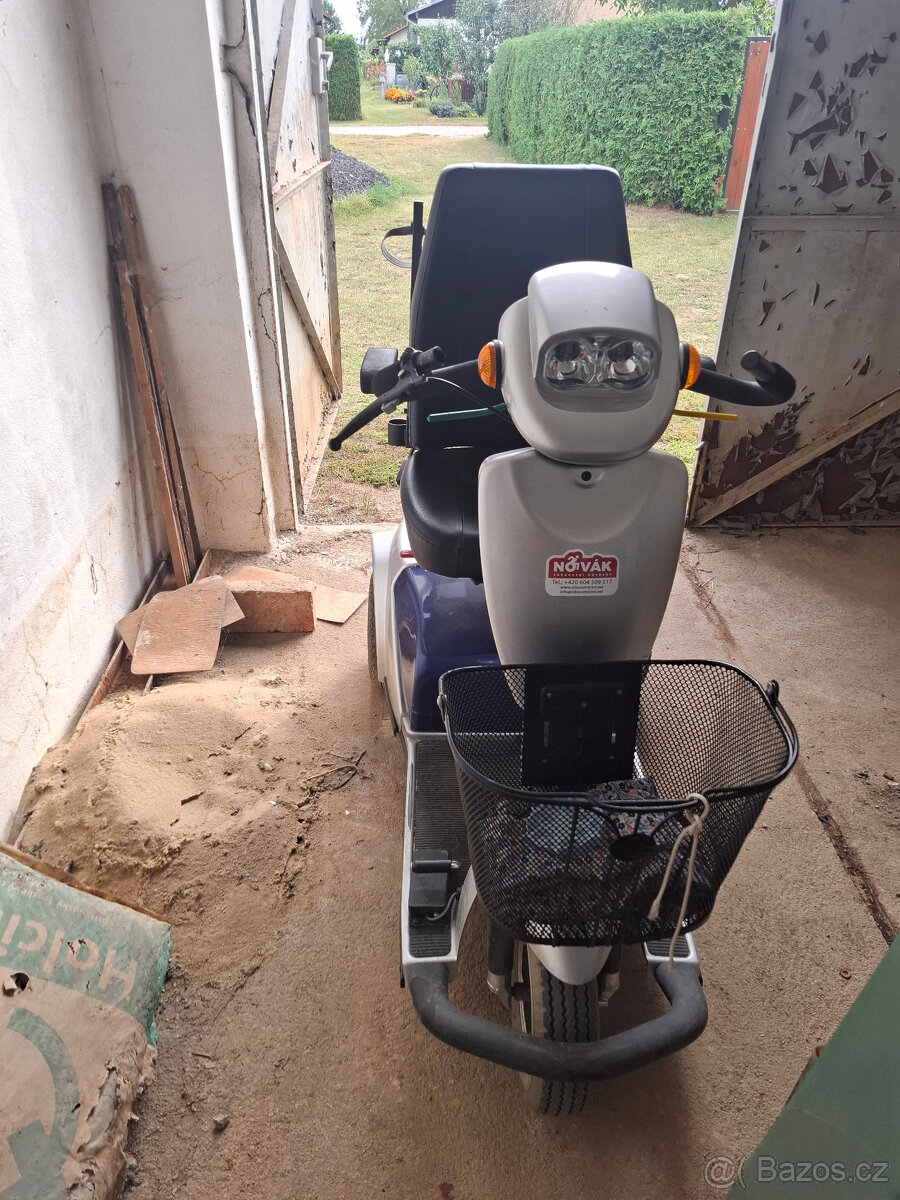 Seniorský vozík Handicare Winner - 2