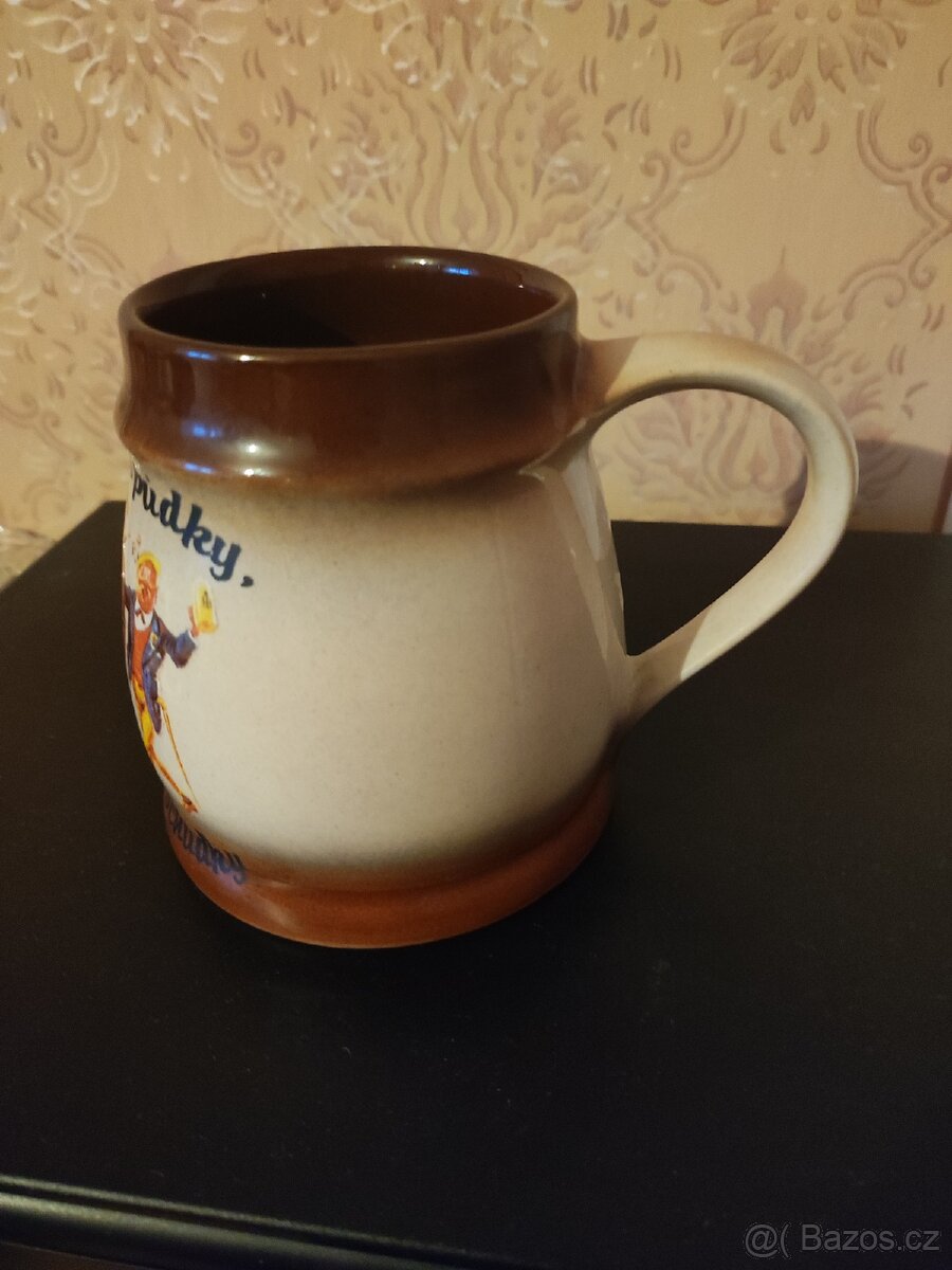 Porcelánový pivní korbel - 2