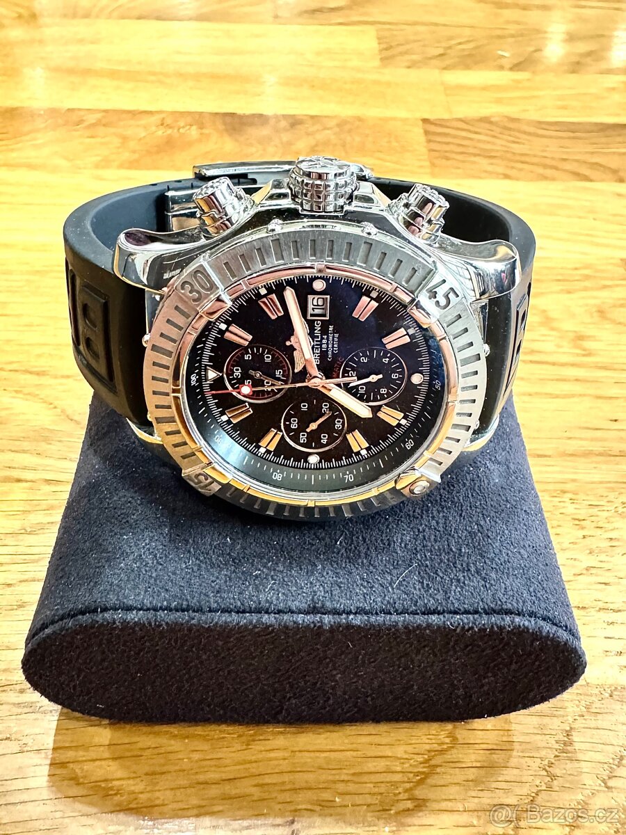Breitling Super Avenger - 2