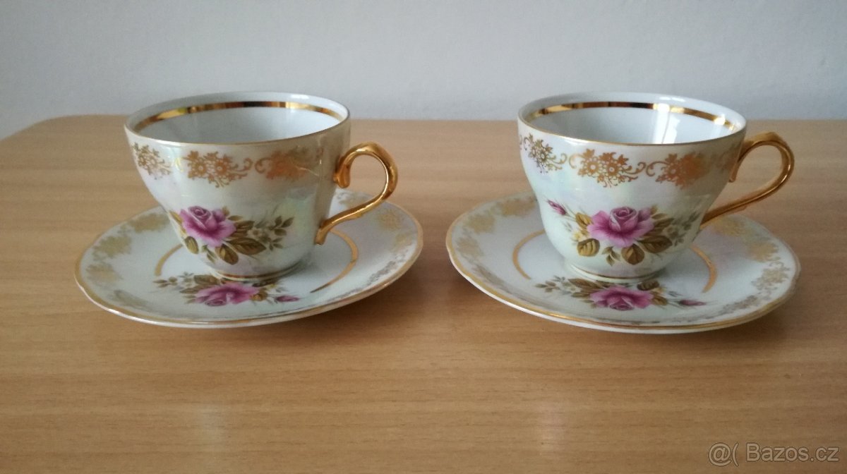 šálky s podšálky na kávu či čaj - 2