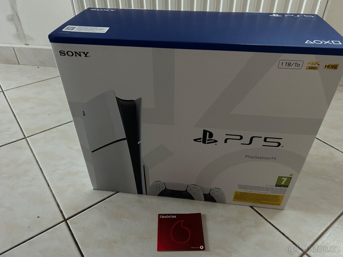 PlayStation 5 Slim + 2 ovladače NEROZBALENE - 2
