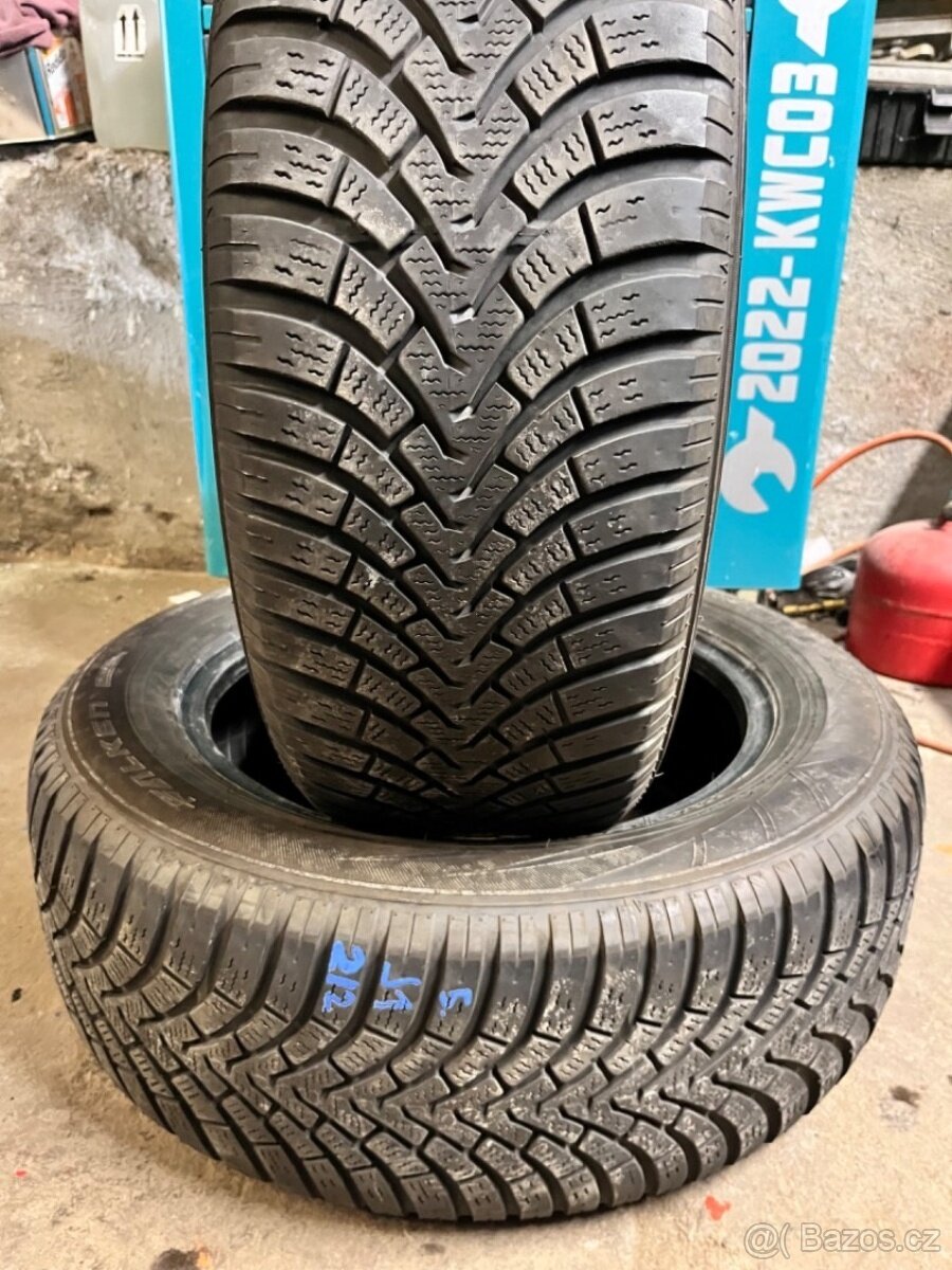 2x 225/60 R17 zimní pneu - 2