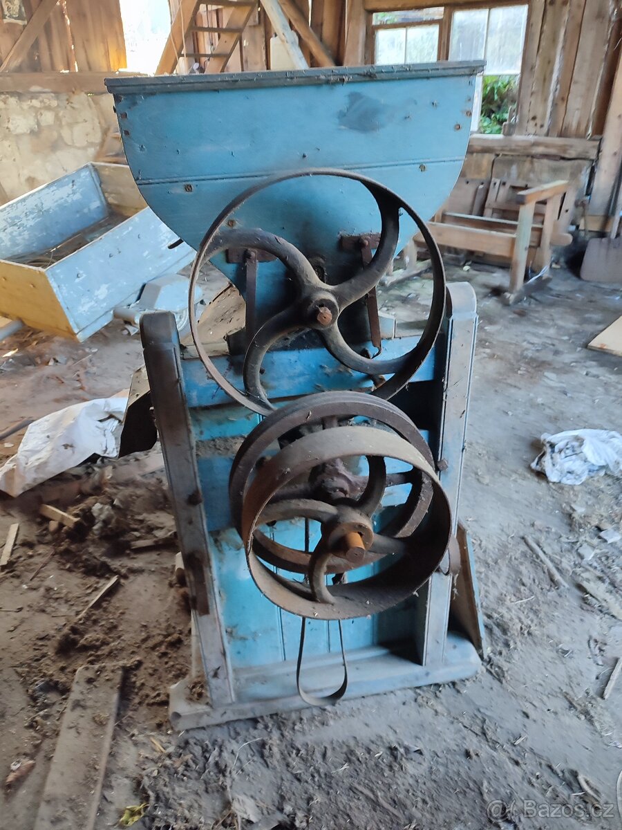 hystorická starožitná drtička na šrot šrotovník - 2