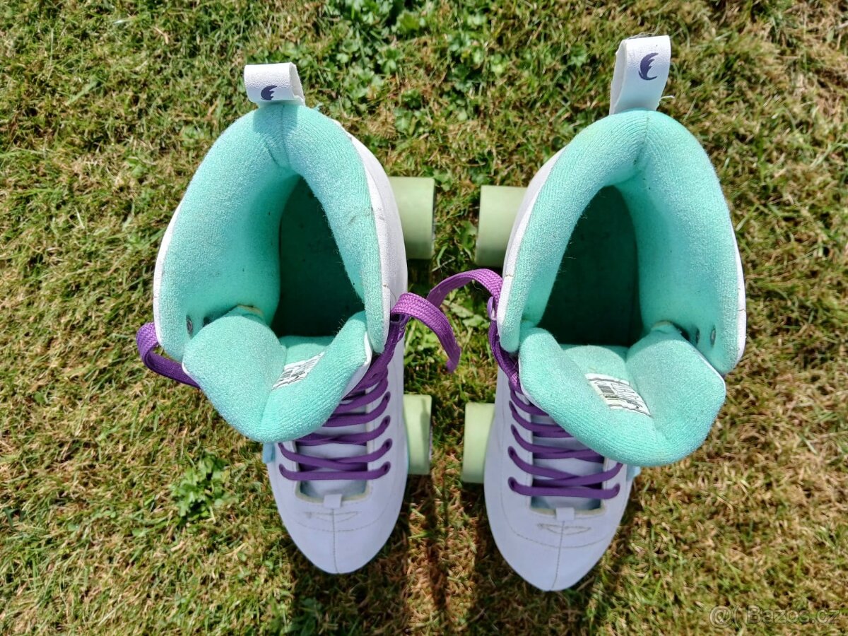 Dívčí kolečkové brusle - 2