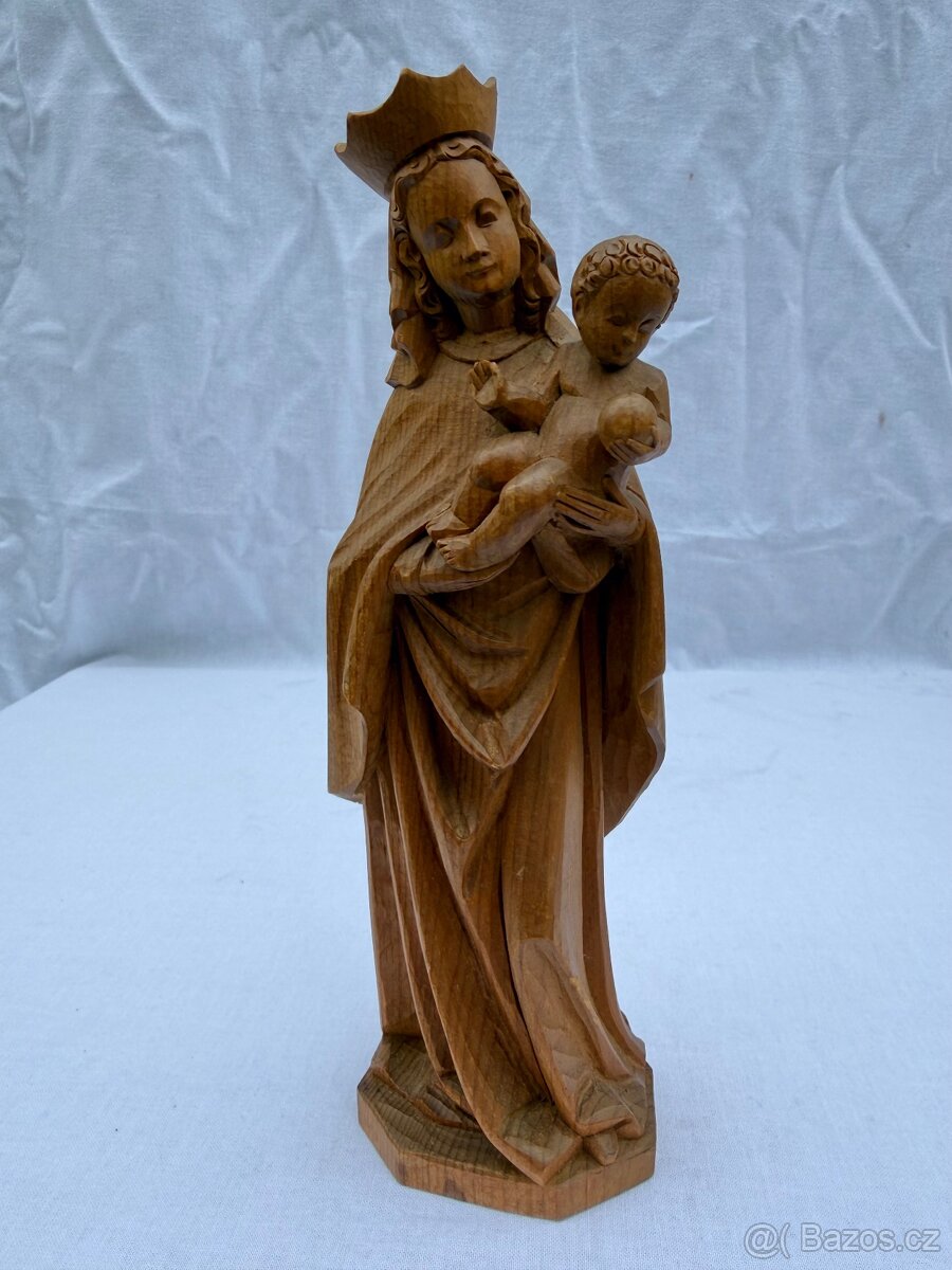 Dřevěná socha Panna Marie královna s jezulátkem - 2