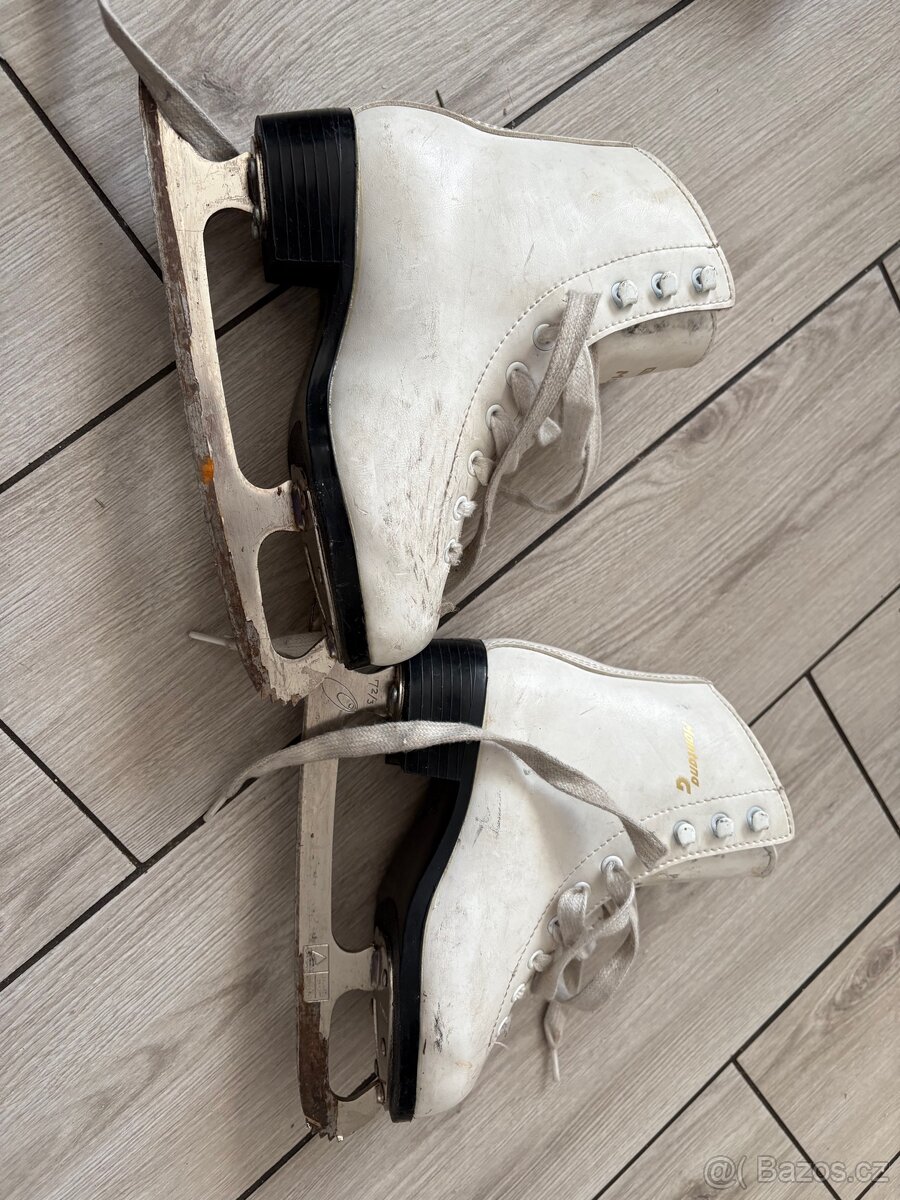 Dívčí brusle vel 30 - 2