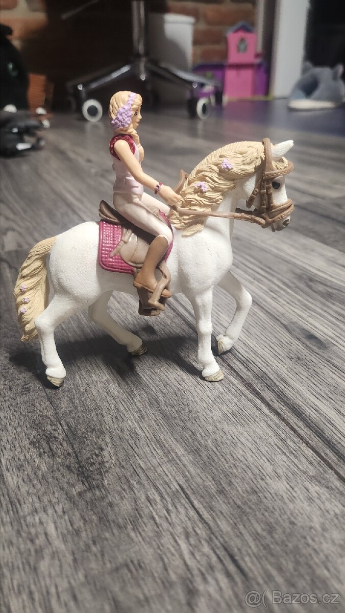 Schleich Blondýna Sofia a kůň Blosom - 2