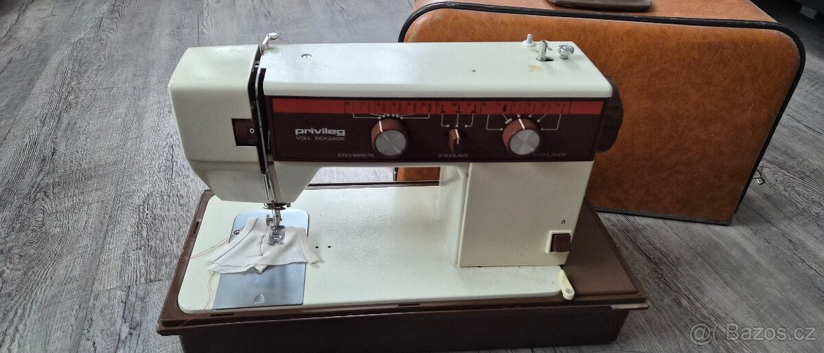 Šicí stroj Privileg - 2