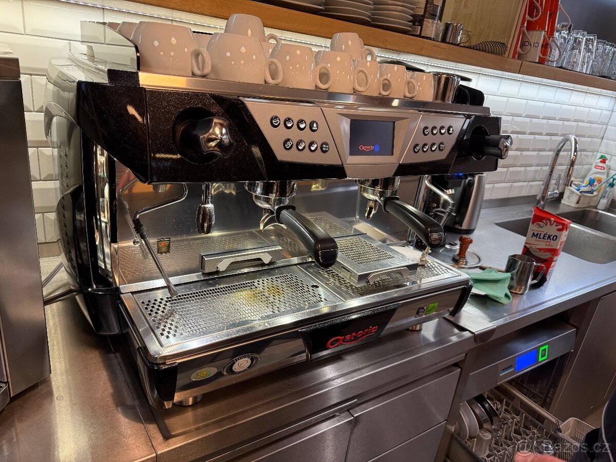 Vybavení kavárny - 2