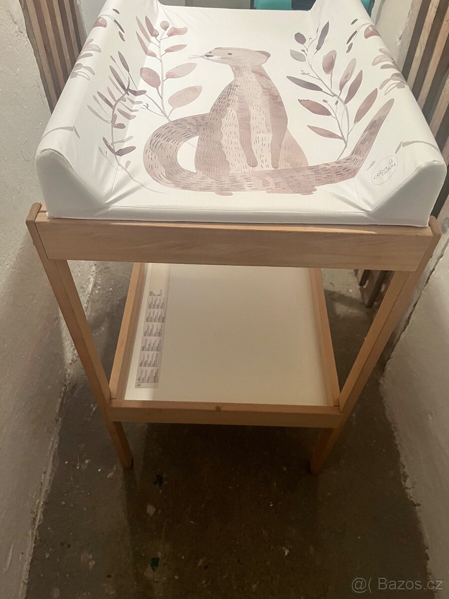 Přebalovací pult - 2