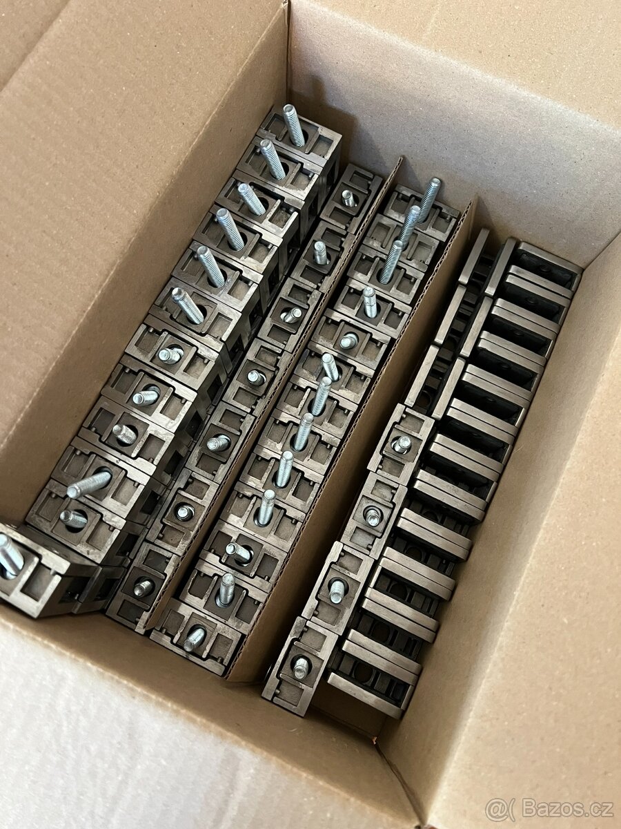 držák skla/plechové výplně - 2