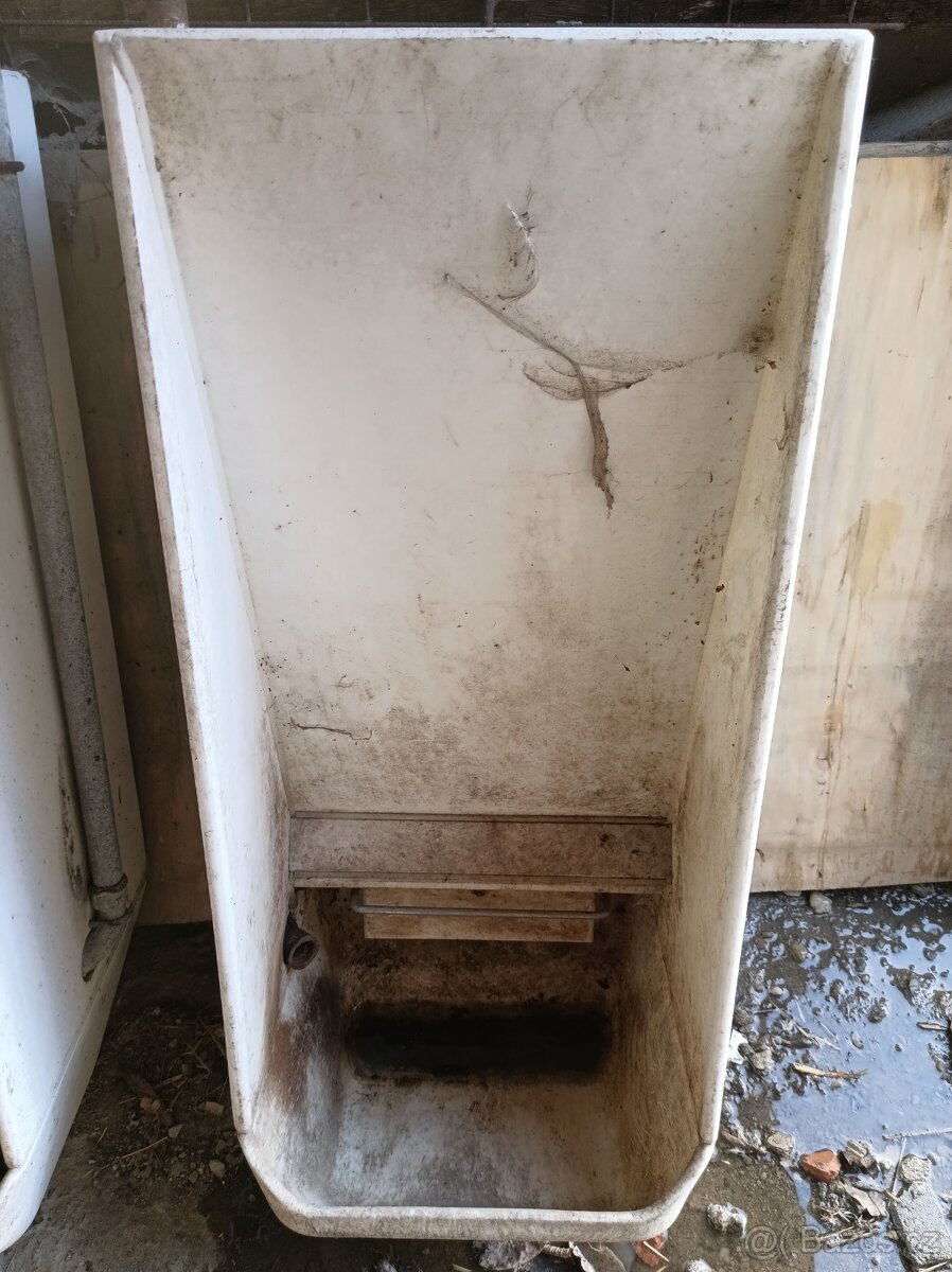 Krmítko pro prasata - 2