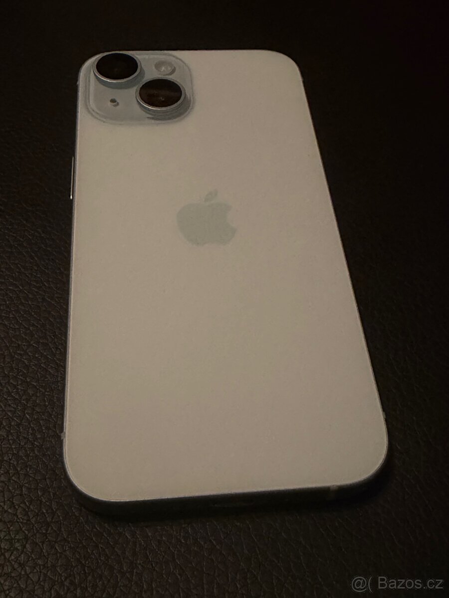 Prodám iPhone 15 - TOP stav - 2