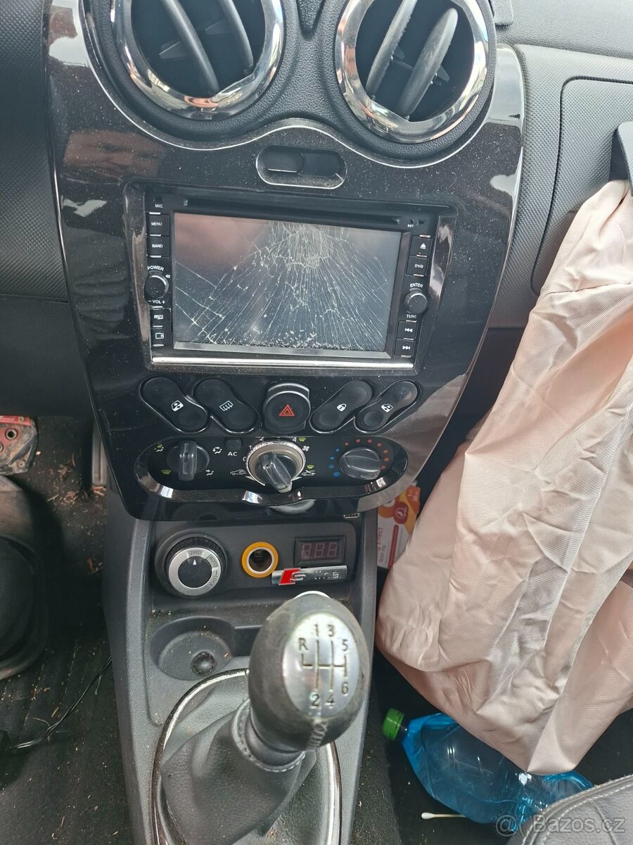 Rozpredám Dacia Duster 1.5Dci 81kw 4x4 - 2