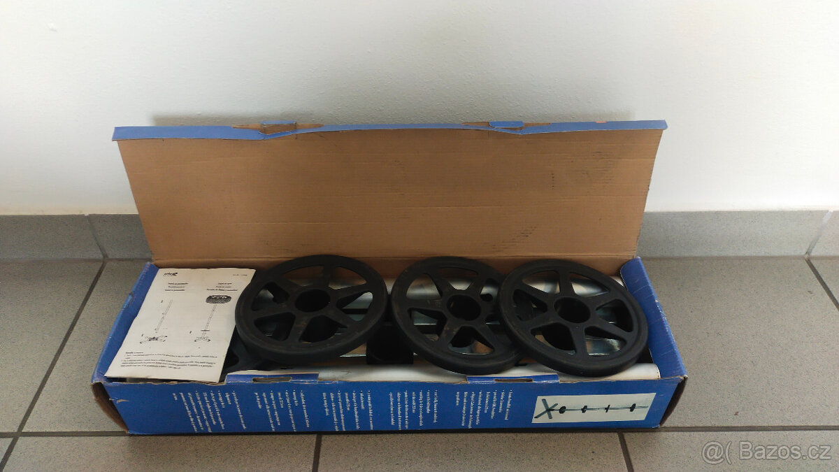 stojan na pneu + případně plachta - 2