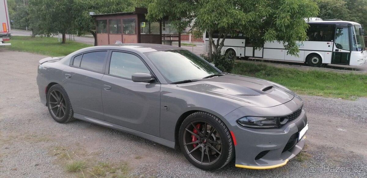 DODGE CHARGER SRT HELLCAT - 2