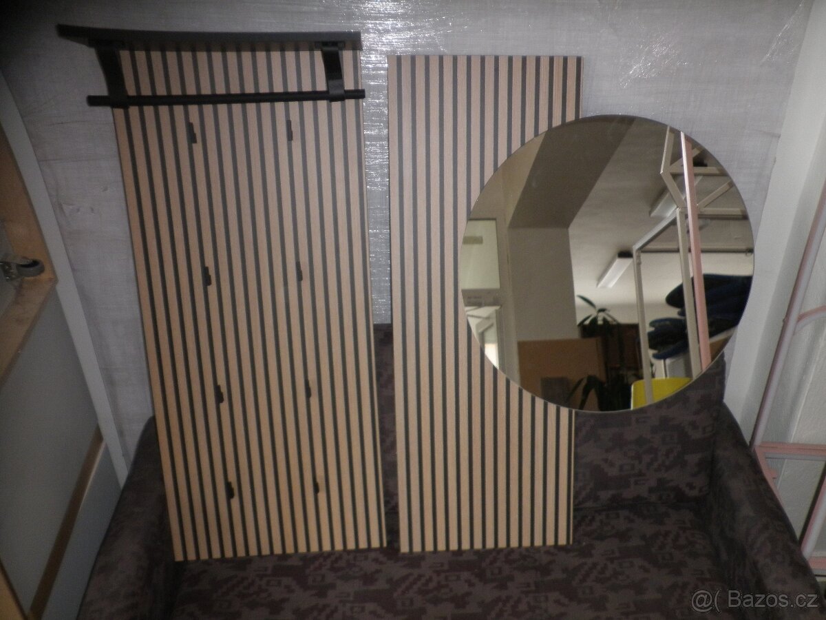 Předsíň stěna - nástěnný věšák se zrcadlem - 2