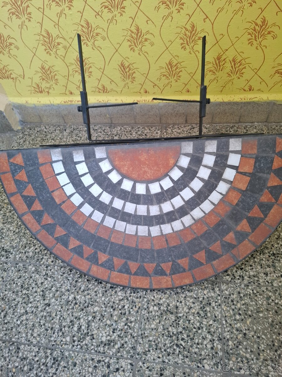 Stůl na balkón - 2