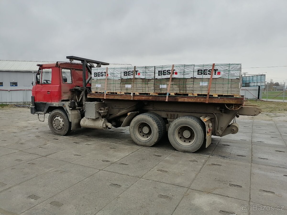 TATRA 815 nosič kontejnerů - 2