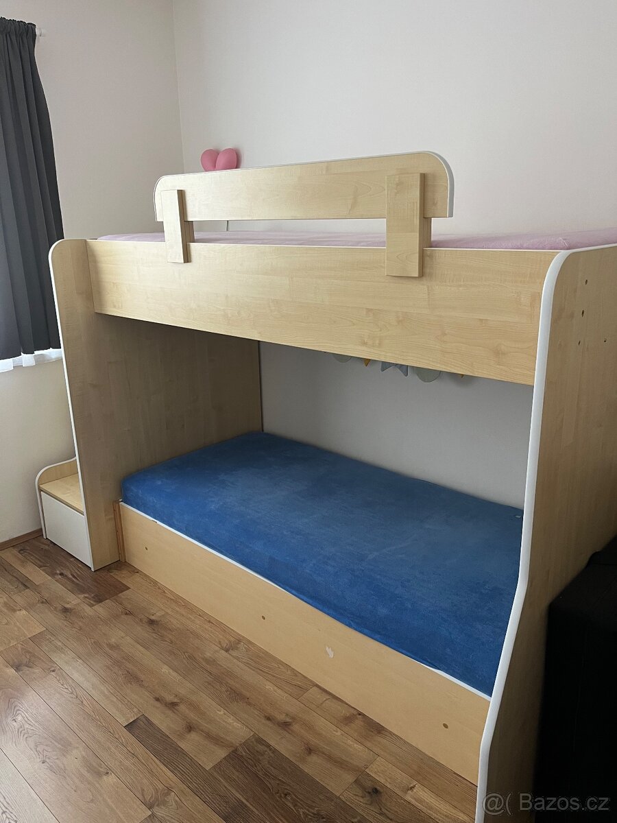 Dvoupatrová postel s úložným prostorem - 2