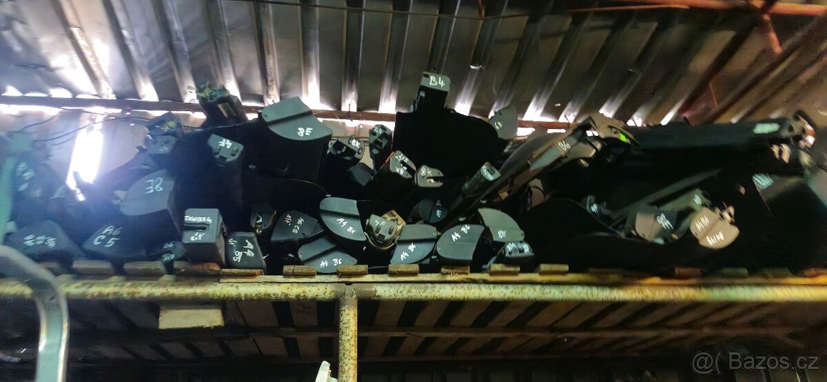 Roleta kufru roletka audi A4 B7 8E 2002 - 2008 - 2