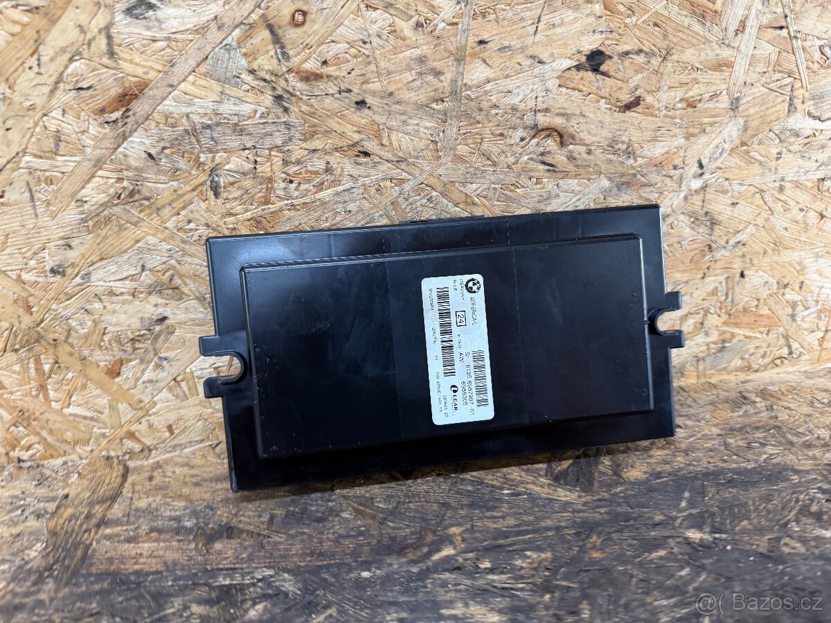 ŘÍDICÍ JEDNOTKA SVĚTEL BMW E90/91 61356987997-01 - 2