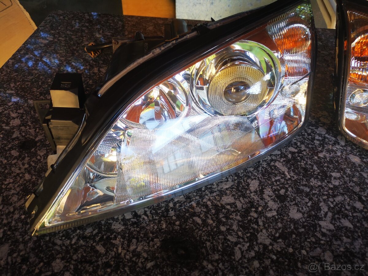Nové xenonové světlomety Ford Mondeo mk3 - 2