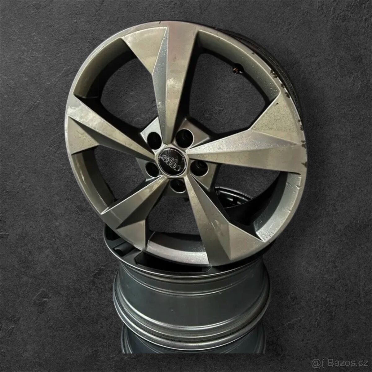 Zánovní originální alu kola Audi 5x112 r18 - 2
