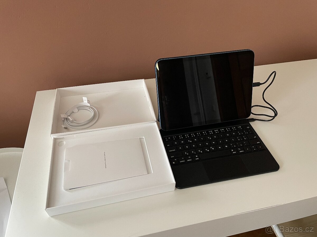 Apple iPad 11 2025 128 GB - modrá - 2