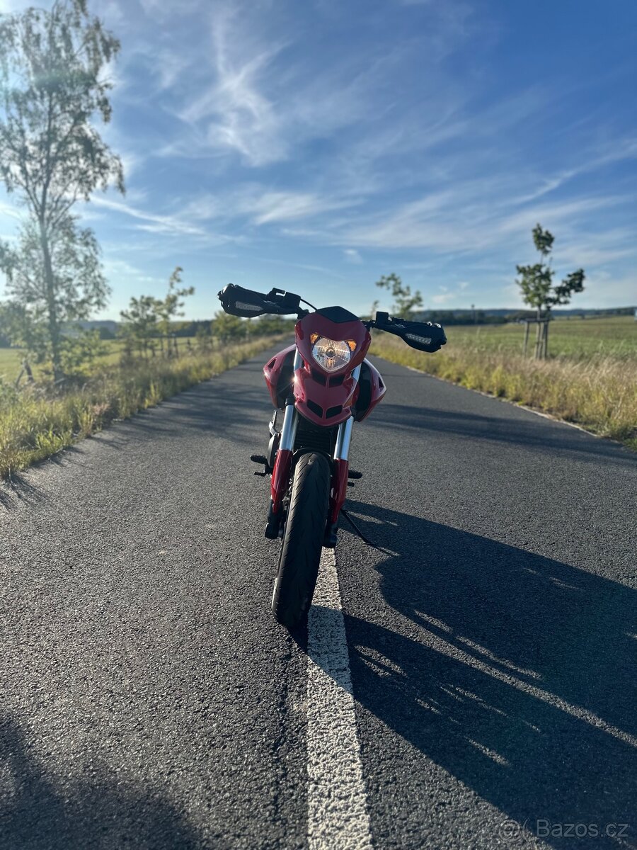 Ducati hypermotard 796 - 2