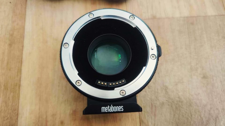 Metabones Speed Booster ULTRA T II 0,71x z Canon EF na m4/3 - 2